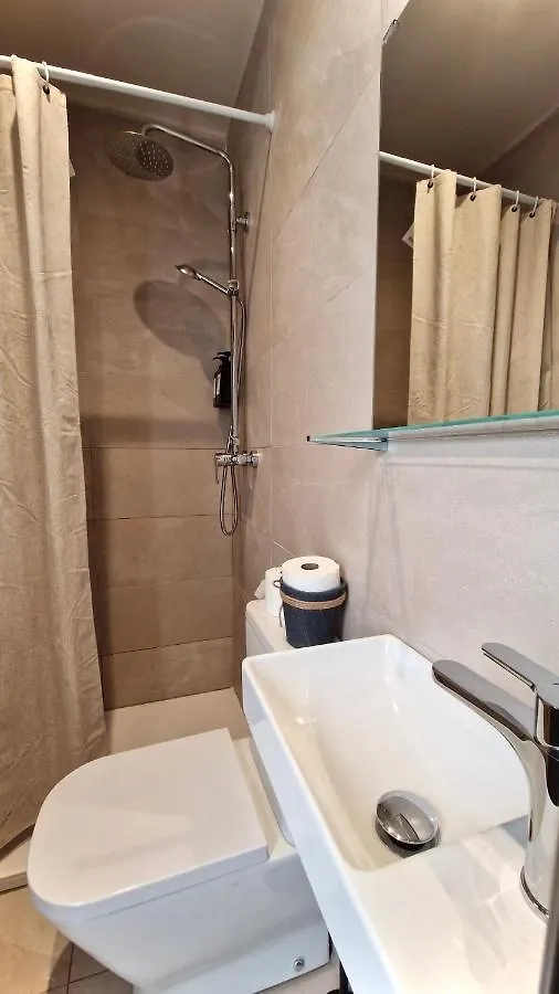 Barcelona Pr Guesthouse エル・プラー・デ・ジョブレガット 0*,
