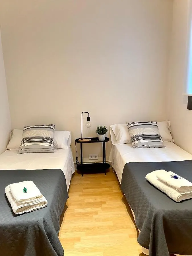 ゲストハウス Barcelona Pr Guesthouse エル・プラー・デ・ジョブレガット